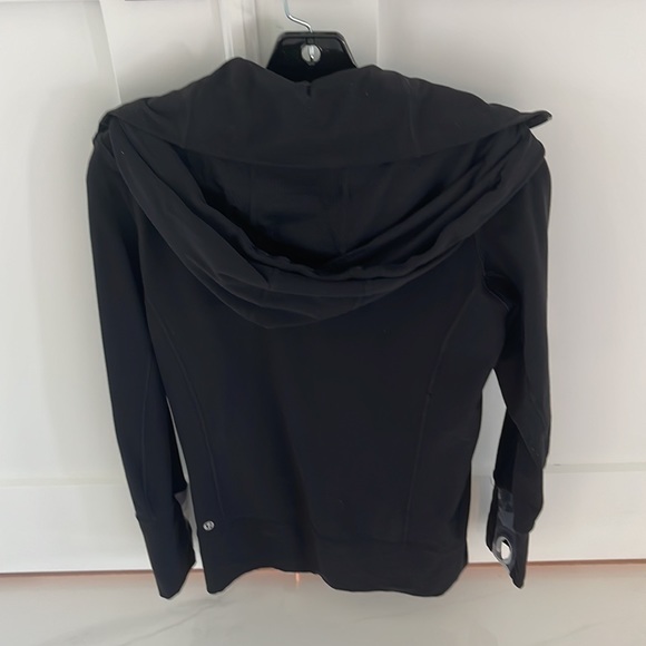 LuluLemkn Define jacket - Picture 3 of 6